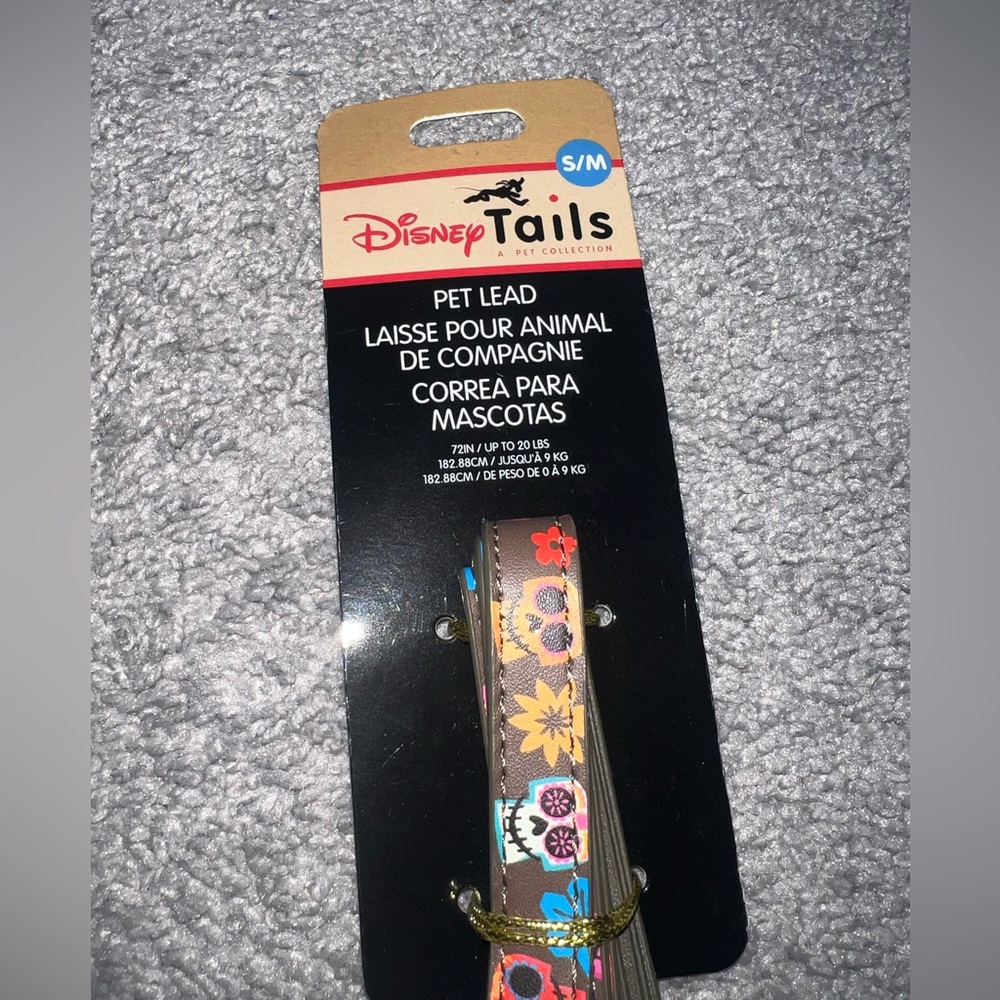 Disney Tails Dog Leash with Colorful Icons - Picture 4 of 6